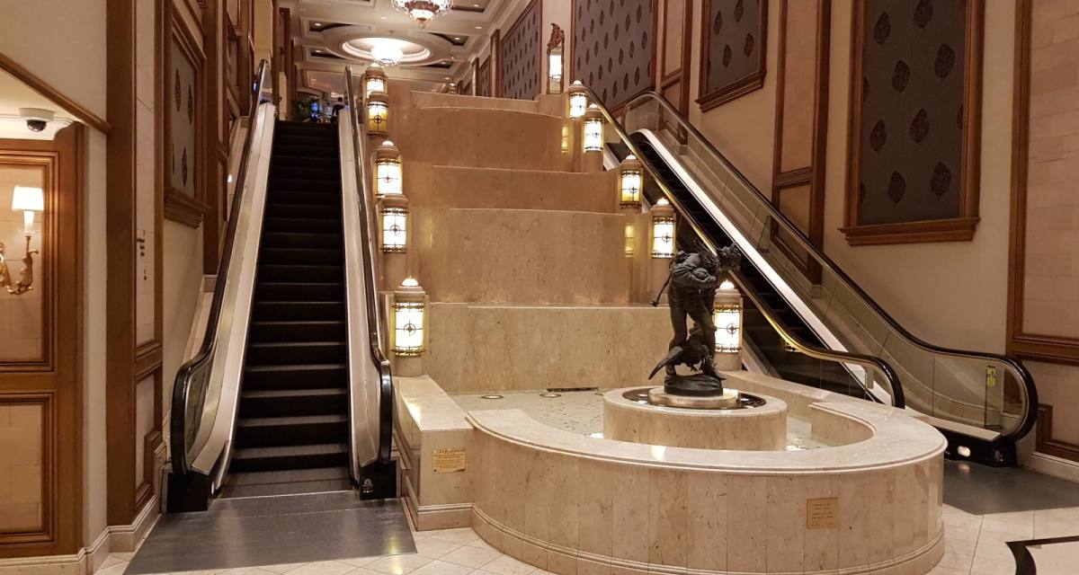 墨爾本朗廷酒店入口實景｜Orderinchaos｜CC BY-SA 4.0